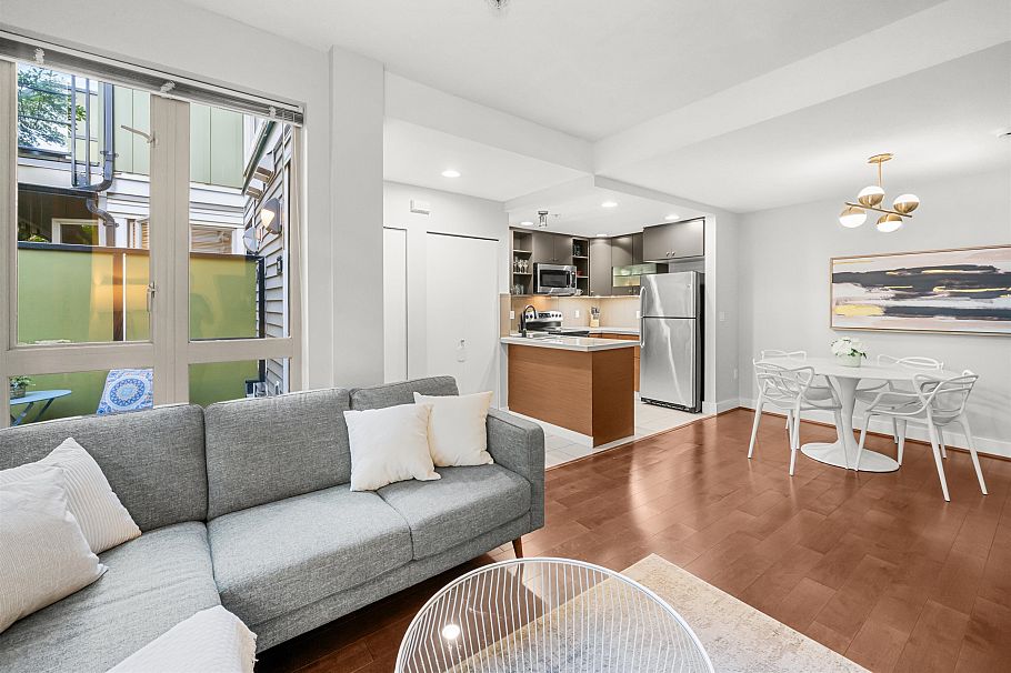 78 728 W 14th Street North Vancouver, BC - 8