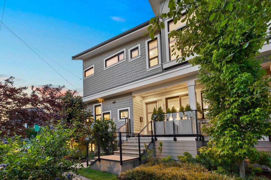 2107 N Grandview Highway Vancouver, BC - 1