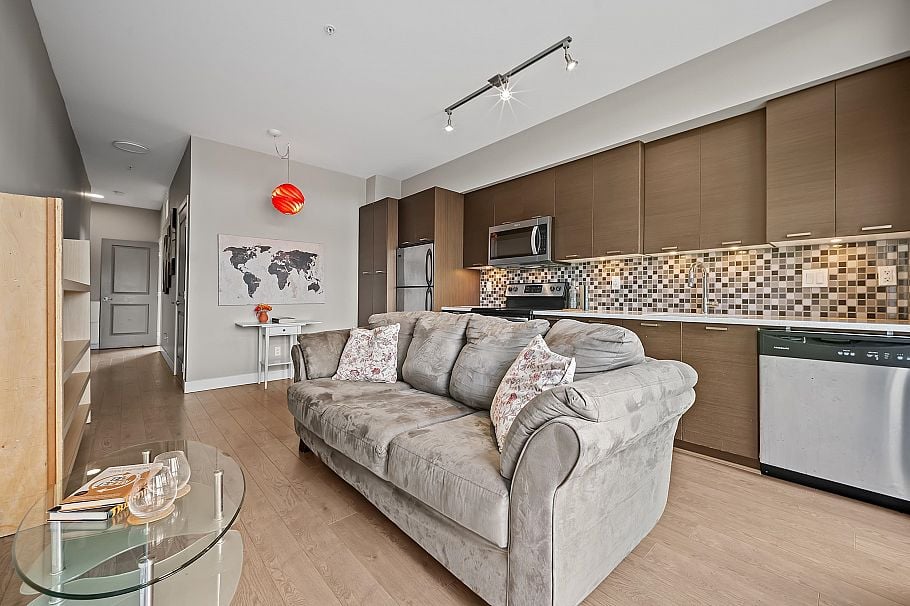 301 4372 Fraser Street Vancouver, BC - 6