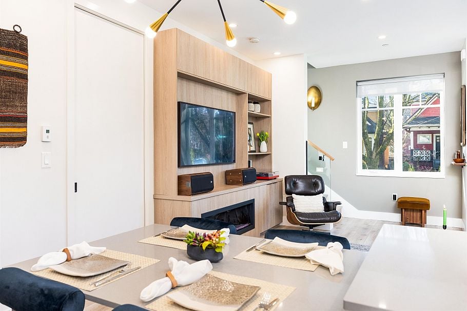 1506 E 11th Avenue Vancouver, BC - 18