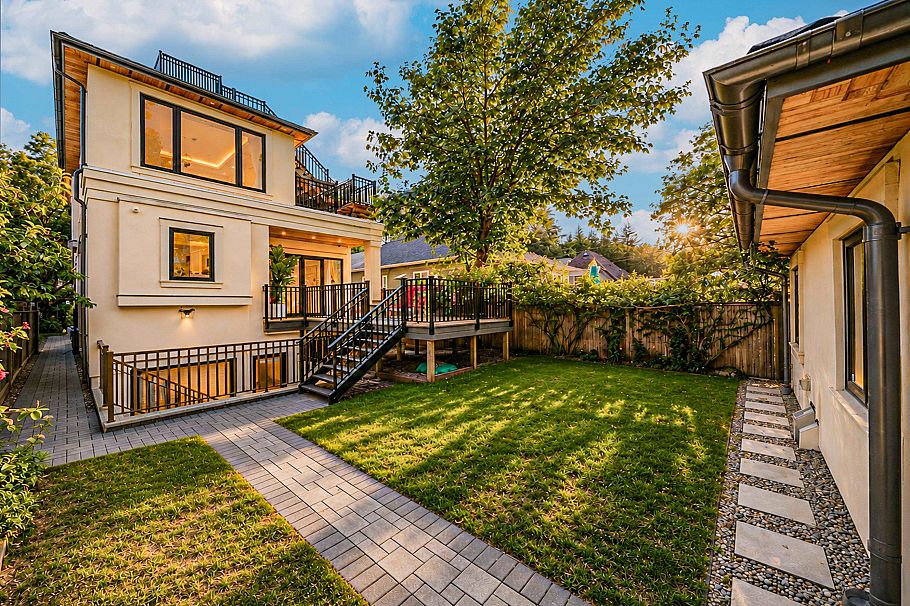 4627 W 15th Avenue Vancouver, BC - 29
