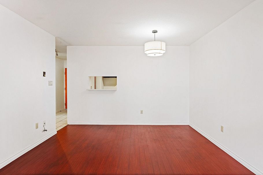 319 555 W 14th Avenue Vancouver, BC - 7