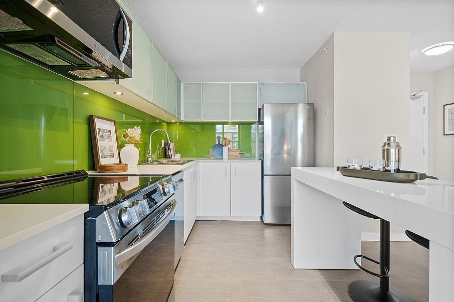 810 66 W Cordova Street Vancouver, BC - 9