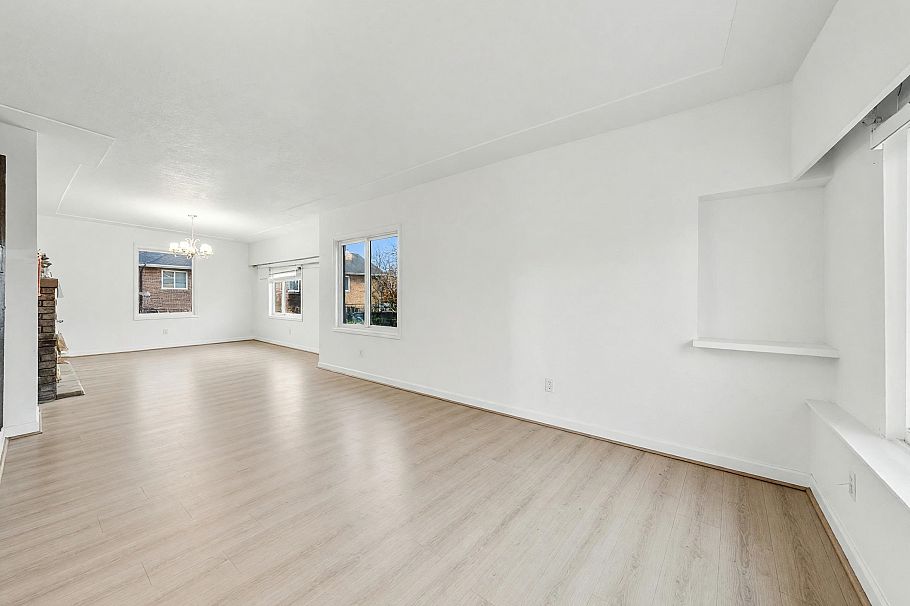 122 W 17th Avenue Vancouver, BC - 10