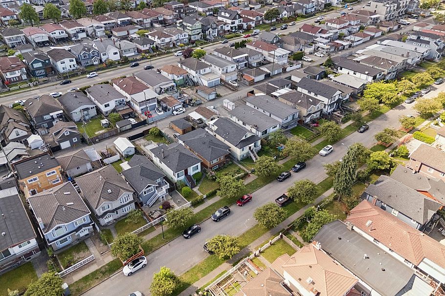 2248 Mannering Avenue Vancouver, BC - 37