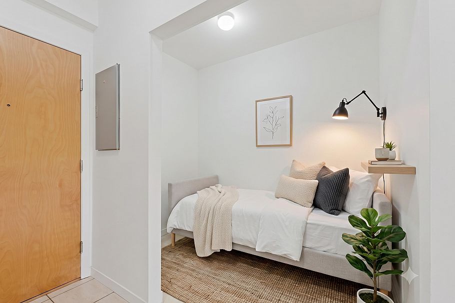 503 2228 Marstrand Avenue Vancouver, BC - 2