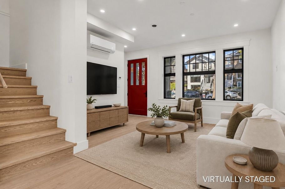 2566 W 2nd Avenue Vancouver, BC - 4