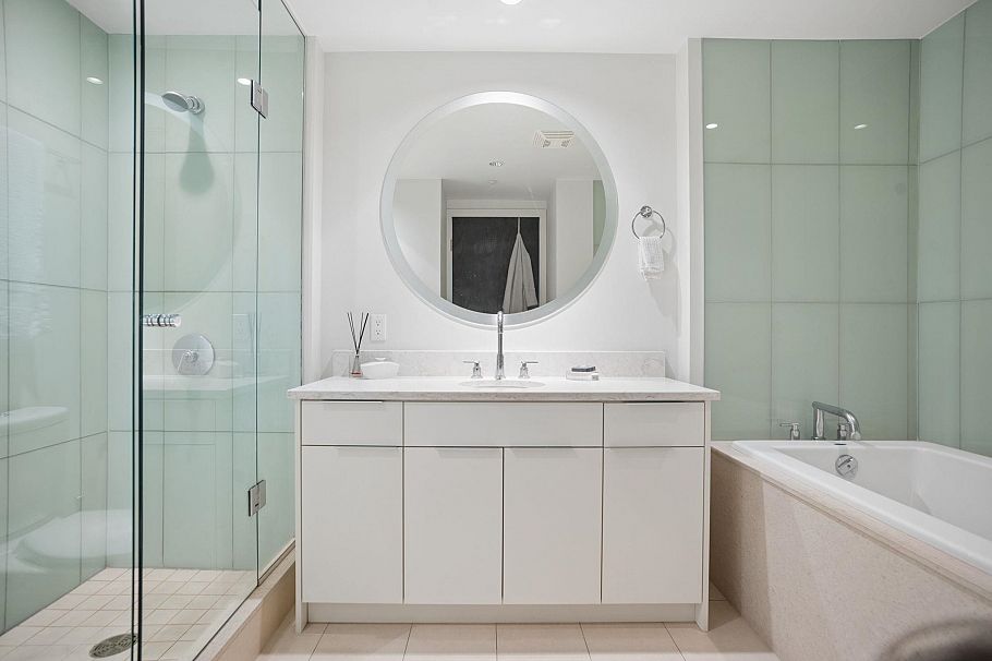 405 1455 Howe Street Vancouver, BC - 19