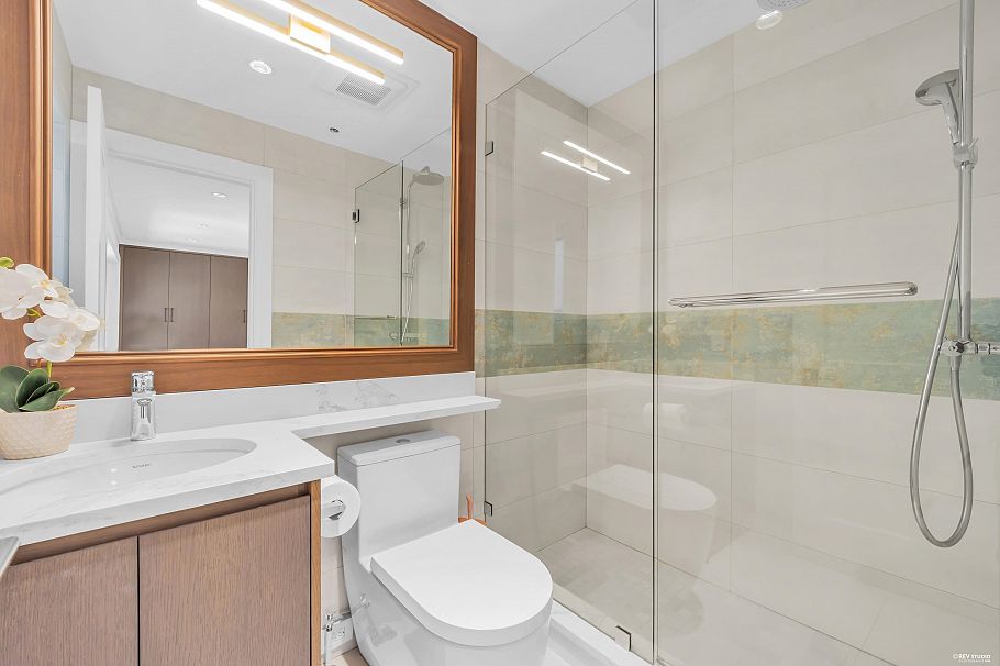 3491 W 40th Avenue Vancouver, BC - 28