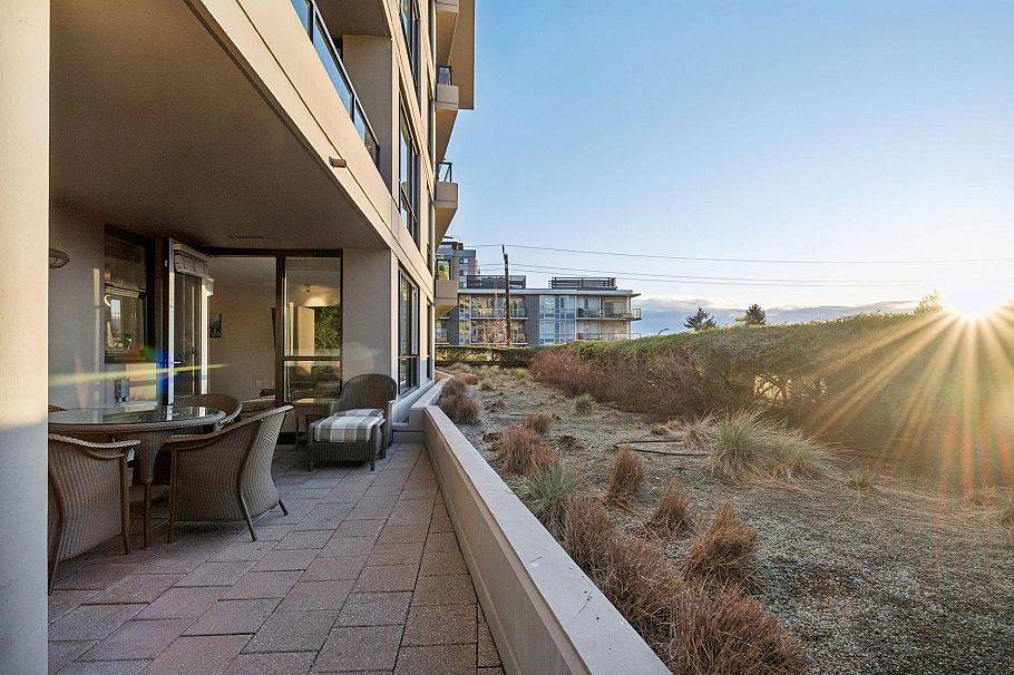 308 160 W 3rd Street North Vancouver, BC - 3