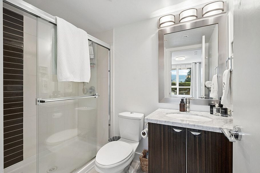 308 160 W 3rd Street North Vancouver, BC - 10