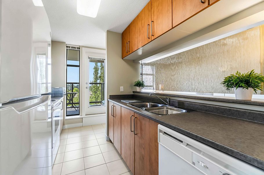 805 5380 Oben Street Vancouver, BC - 11