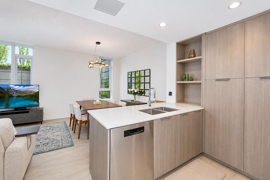 501 1401 Hunter Street North Vancouver, BC - 12