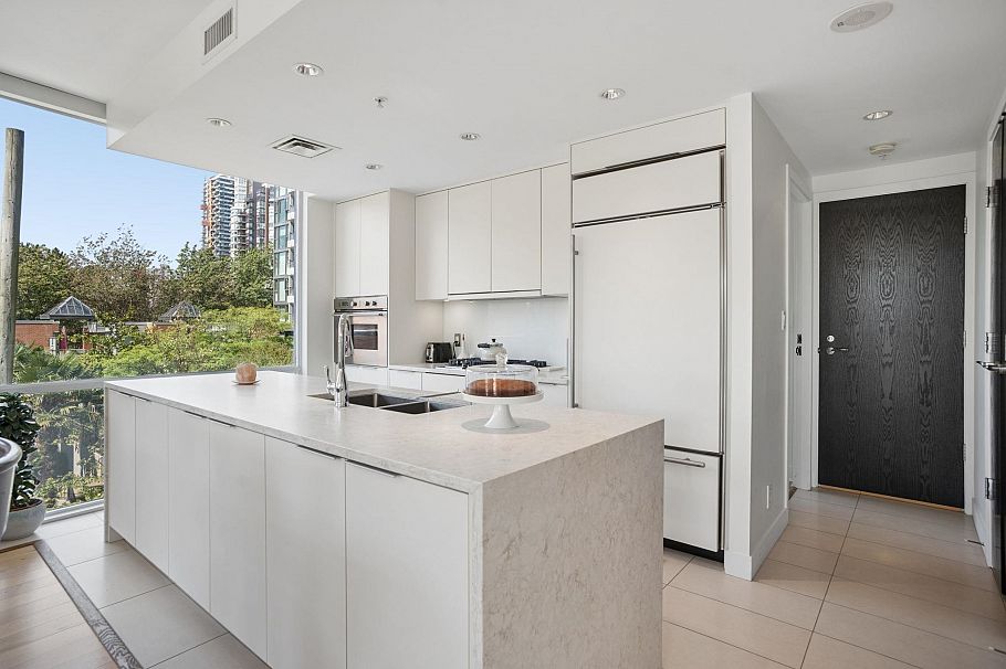 405 1455 Howe Street Vancouver, BC - 13