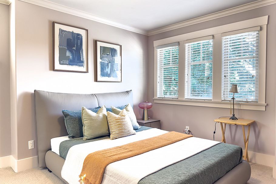 208 W 13th Avenue Vancouver, BC - 10