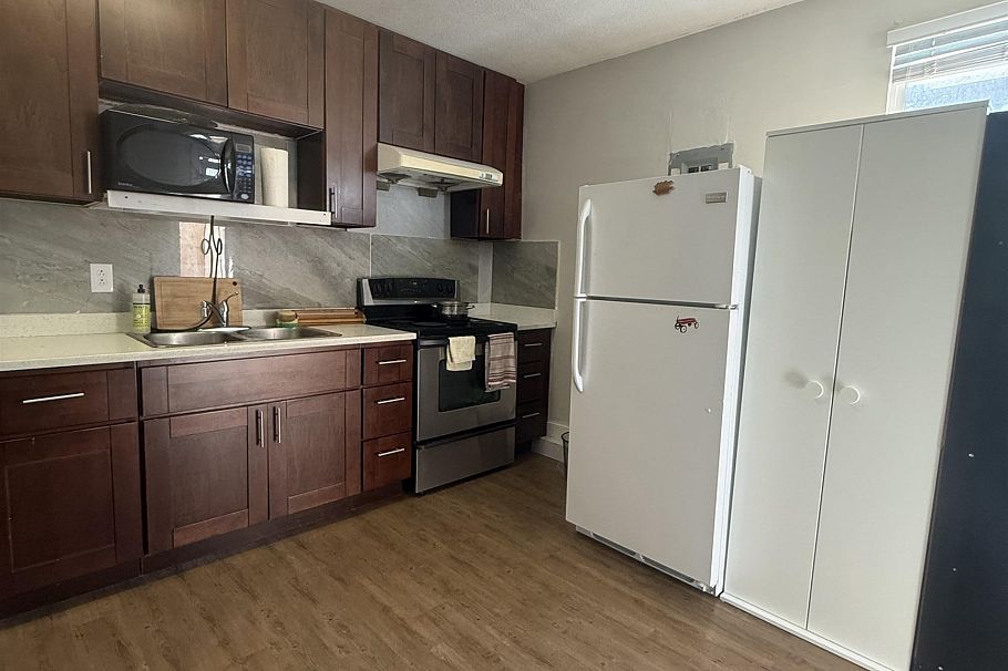 3 623 10TH AVENUE, Vancouver BC V5T 2A6 Vancouver, BC - 2