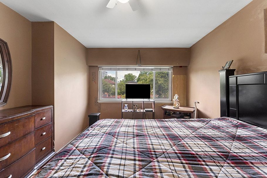 2248 Mannering Avenue Vancouver, BC - 16