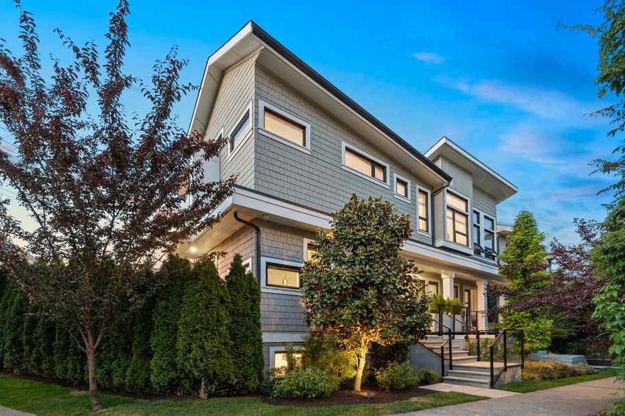 2107 N Grandview Highway Vancouver, BC - 38