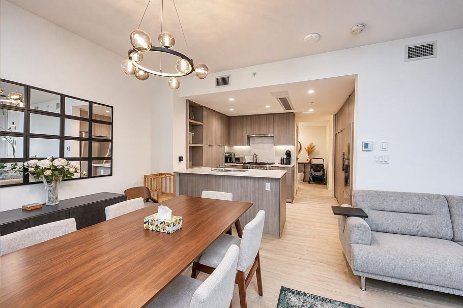 501 1401 Hunter Street North Vancouver, BC - 14