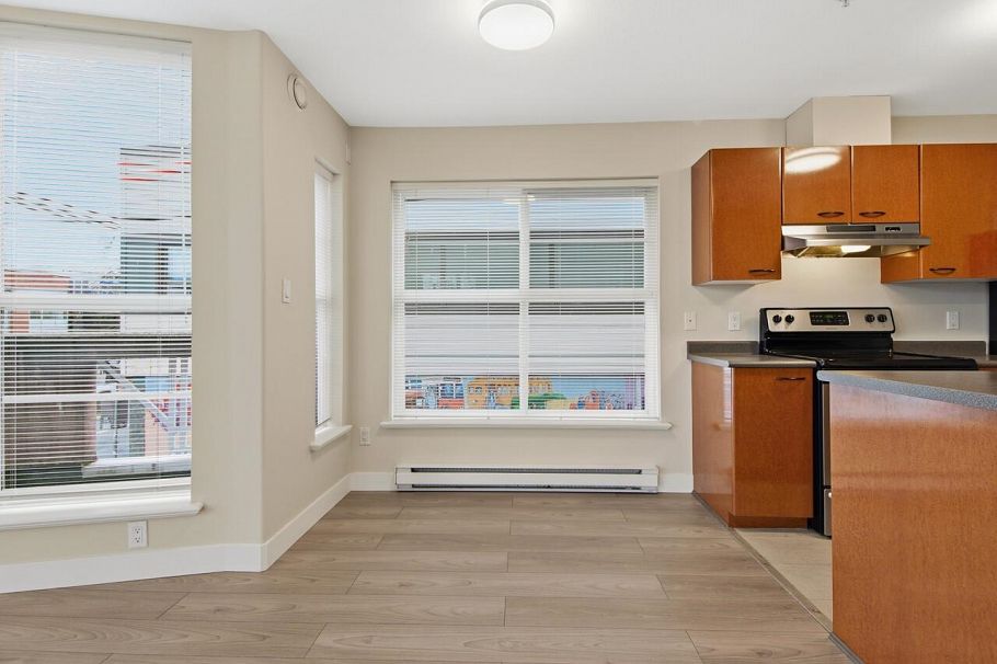 206 1688 E 8th Avenue Vancouver, BC - 8