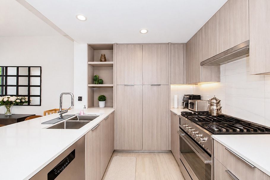 501 1401 Hunter Street North Vancouver, BC - 13