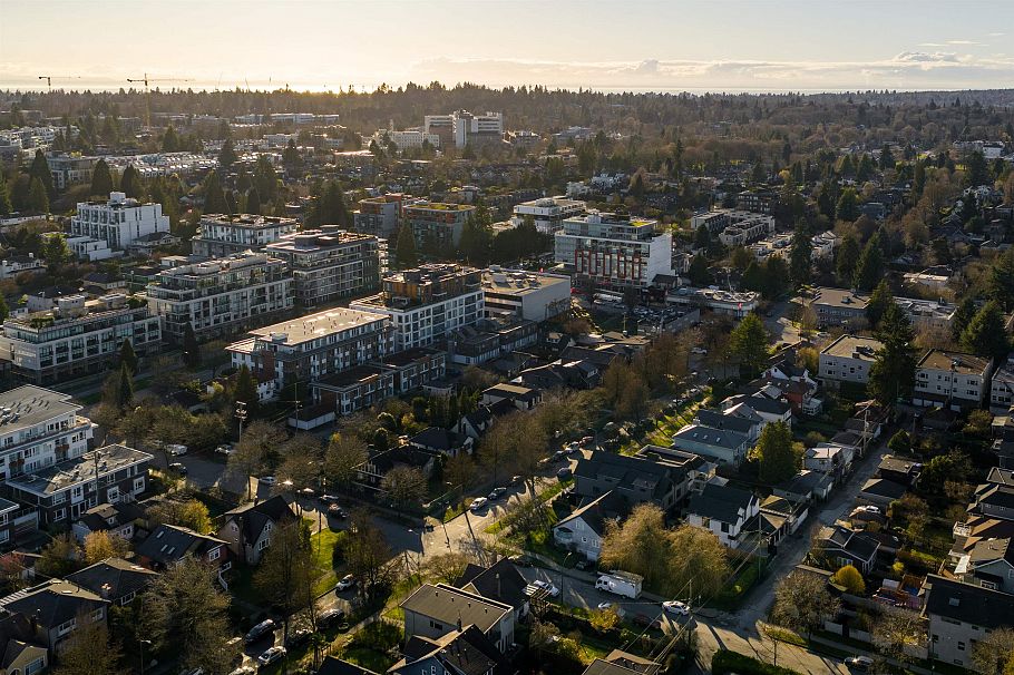 2 419 W 23rd Avenue Vancouver, BC - 39