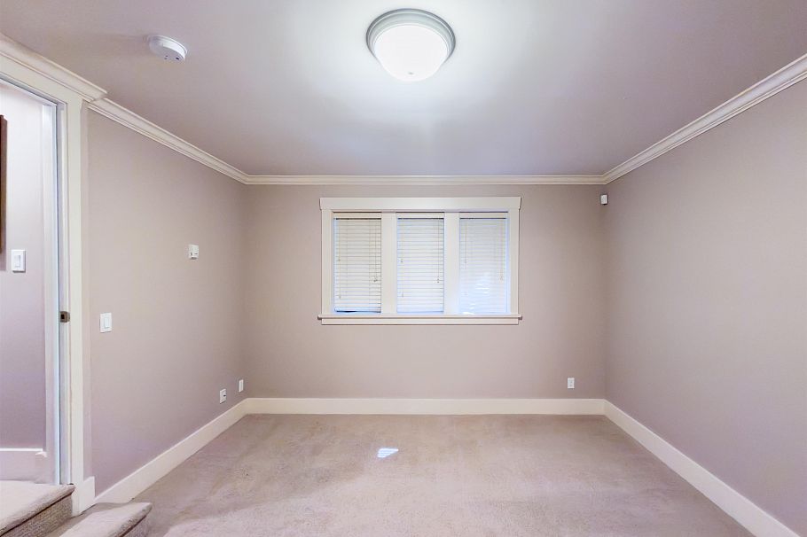 208 W 13th Avenue Vancouver, BC - 11