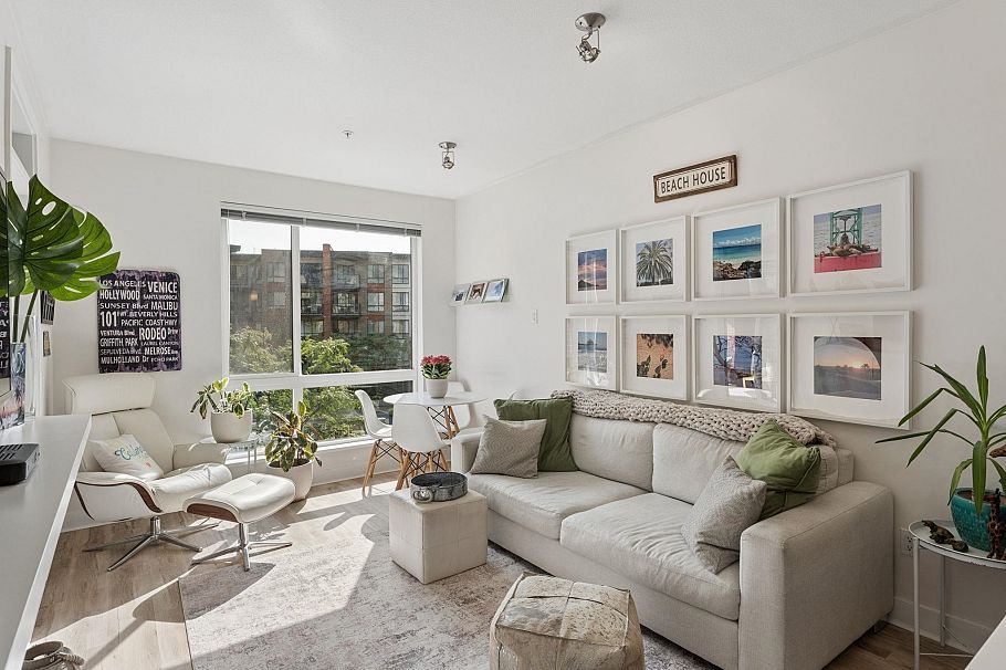 312 733 W 3rd Street North Vancouver, BC - 1