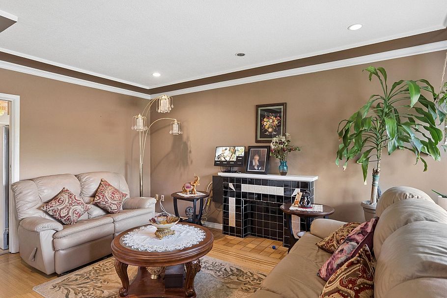 2248 Mannering Avenue Vancouver, BC - 4