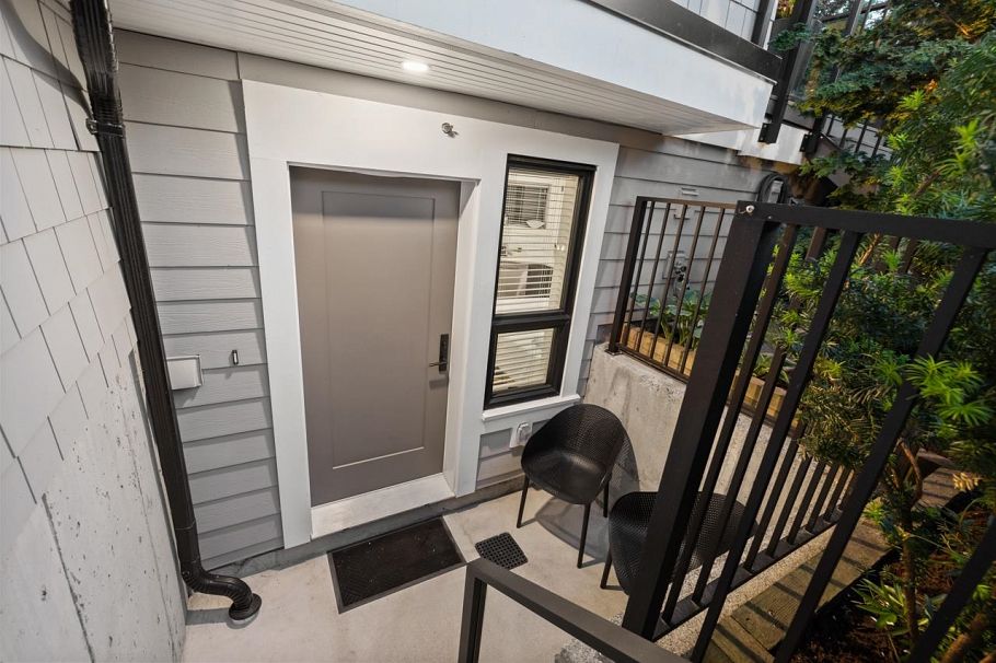 2107 N Grandview Highway Vancouver, BC - 34