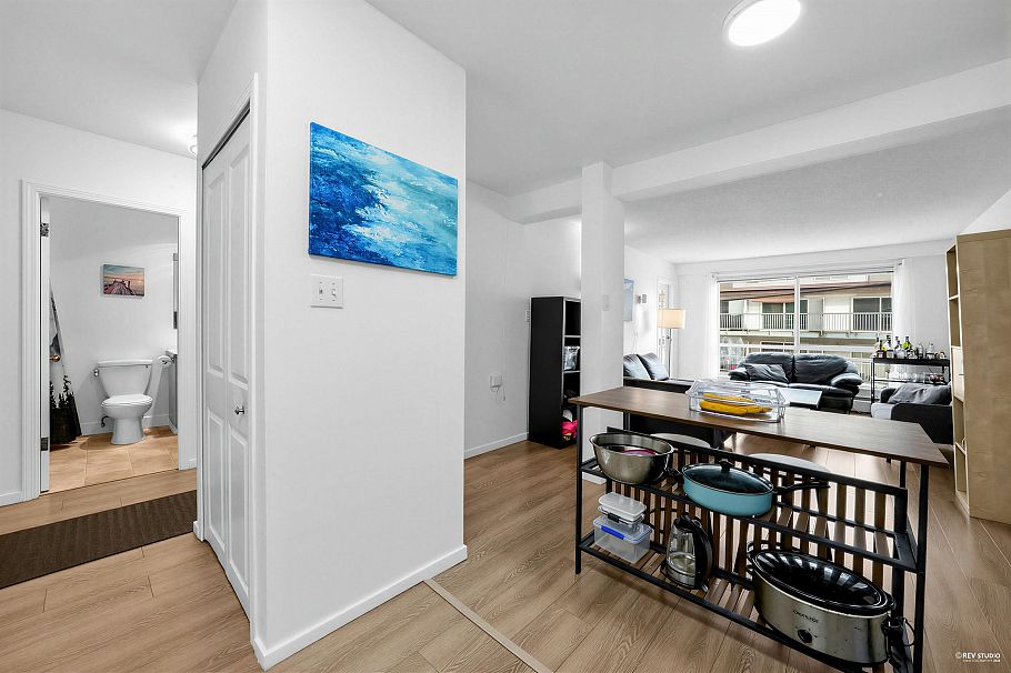 201 8680 Fremlin Street Vancouver, BC - 8