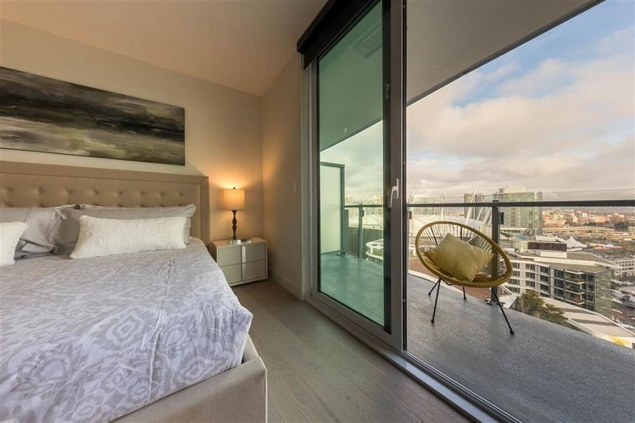 2417 89 Nelson Street Vancouver, BC - 10