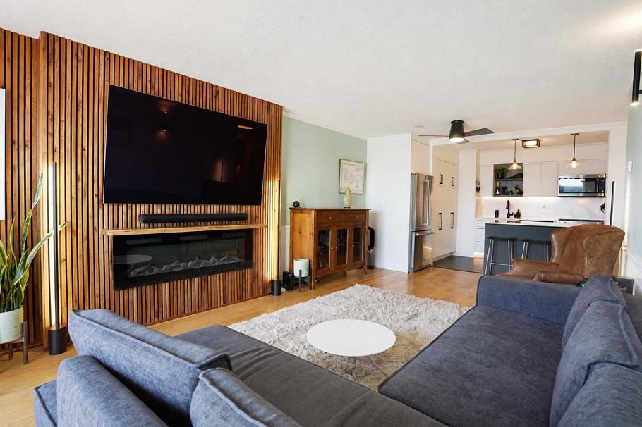 303 441 E 3rd Street North Vancouver, BC - 2