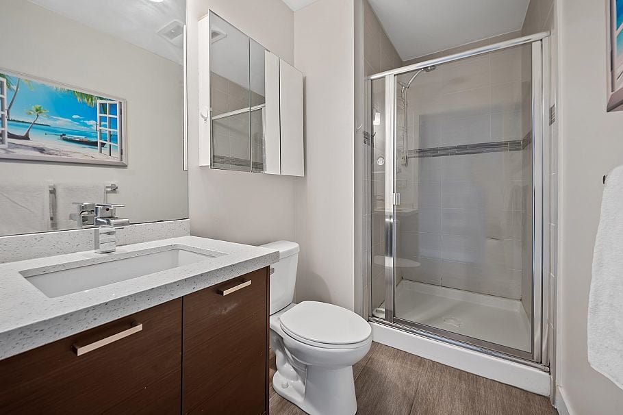 301 4372 Fraser Street Vancouver, BC - 17