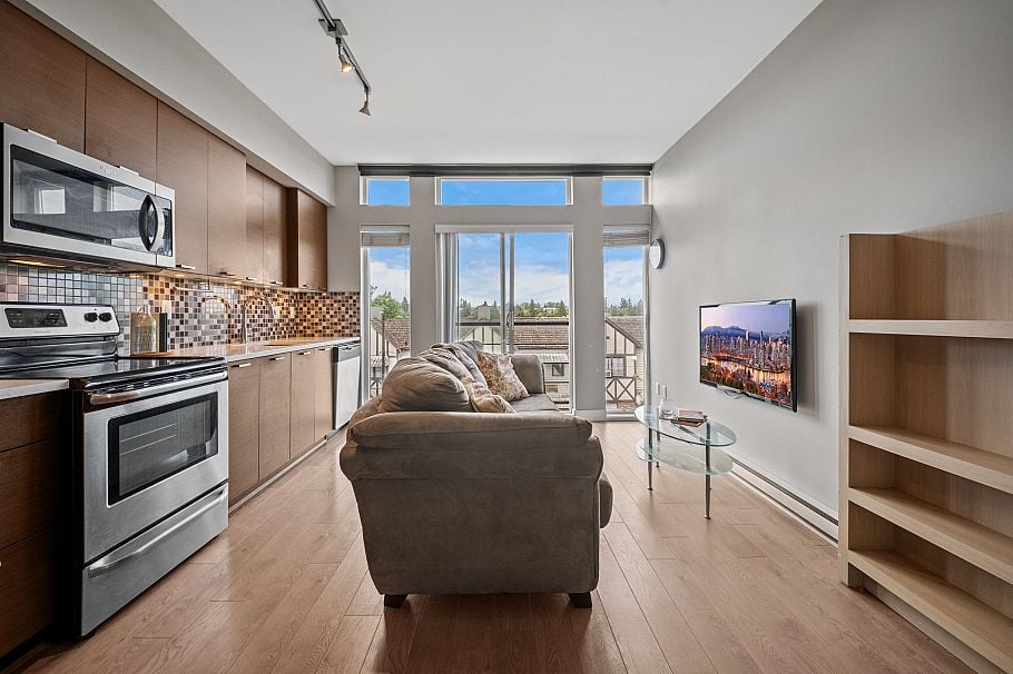 301 4372 Fraser Street Vancouver, BC - 8