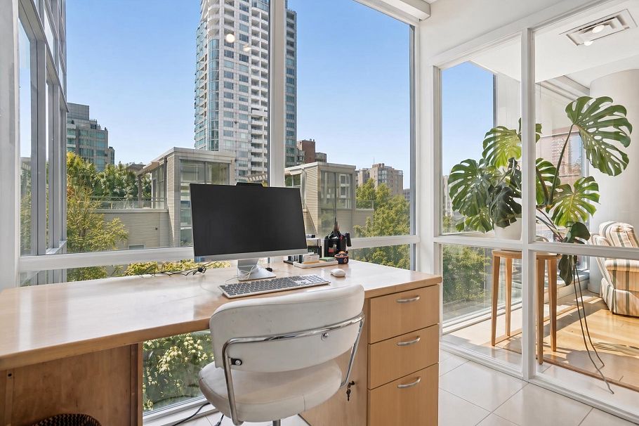 405 1455 Howe Street Vancouver, BC - 22