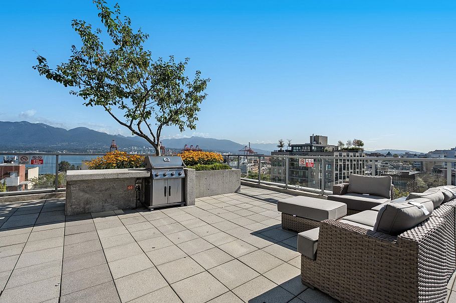 810 66 W Cordova Street Vancouver, BC - 16