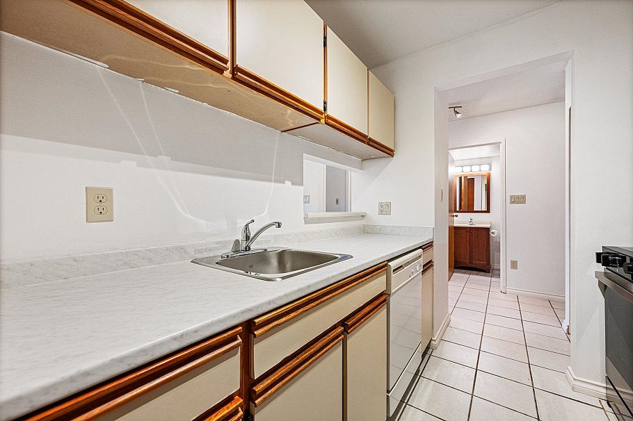 319 555 W 14th Avenue Vancouver, BC - 14