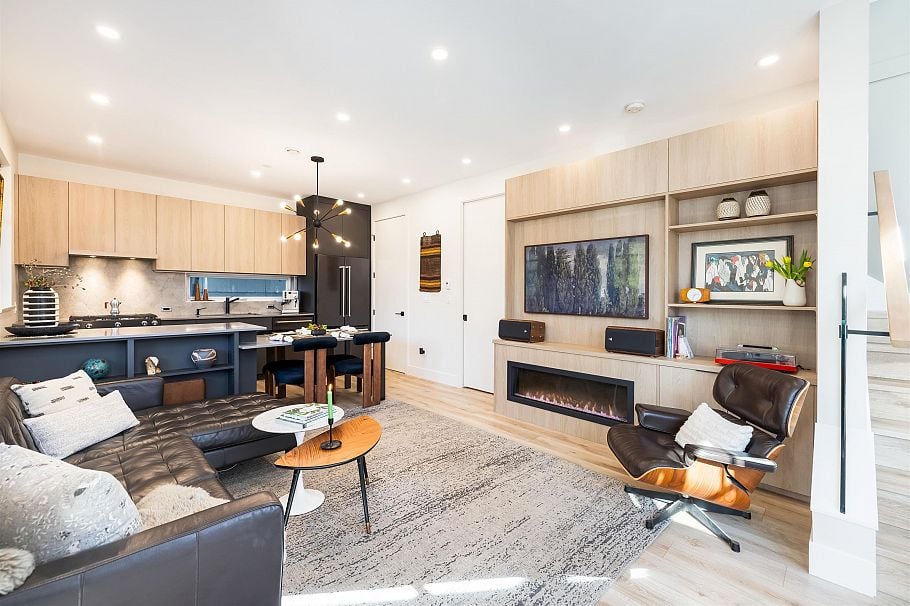 1506 E 11th Avenue Vancouver, BC - 11