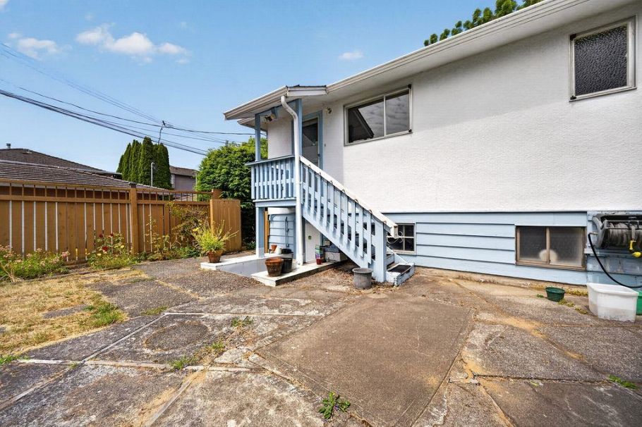 3126 Waverley Avenue Vancouver, BC - 10