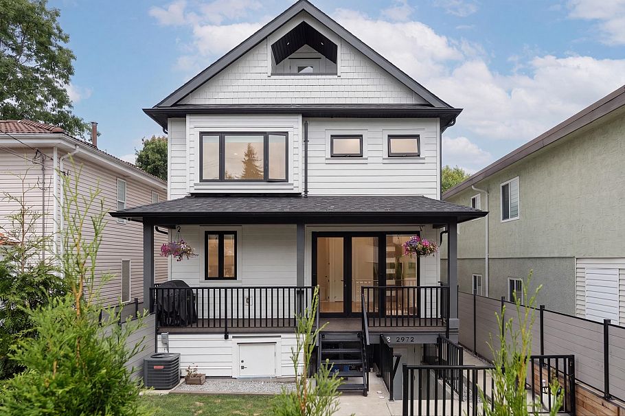 2972 Venables Street Vancouver, BC - 1