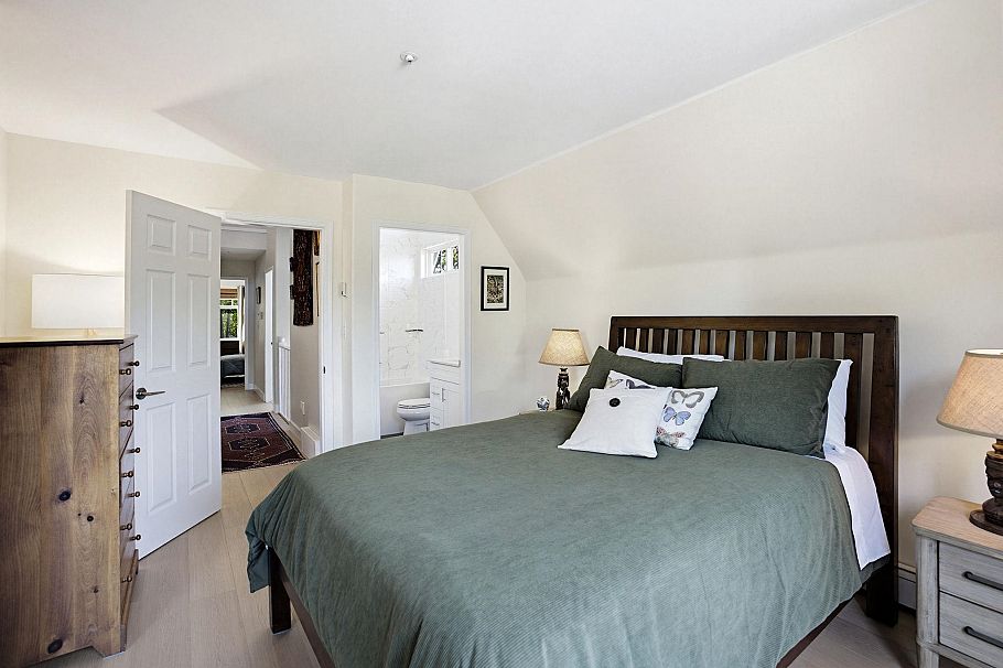 1865 E 7th Avenue Vancouver, BC - 24