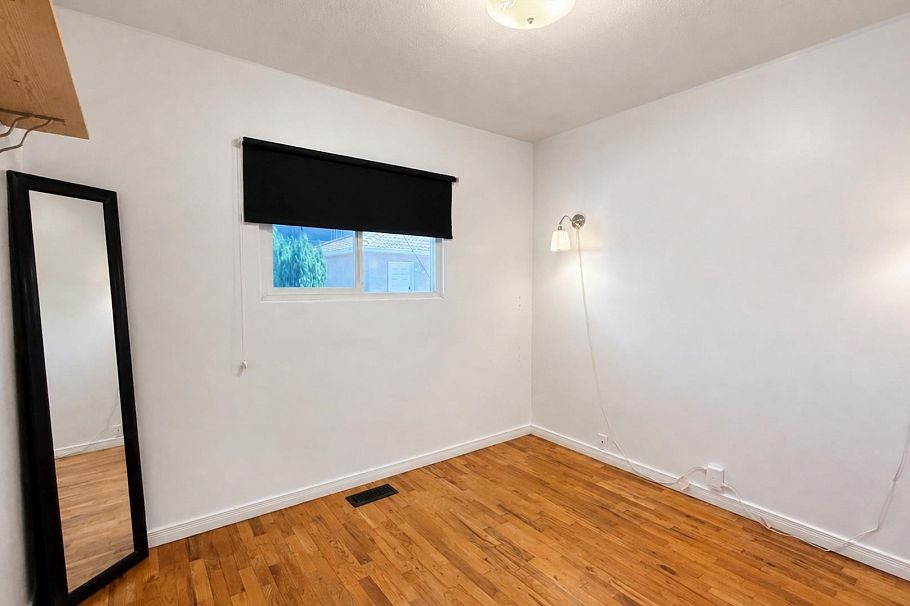 4458 Skeena Street Vancouver, BC - 16