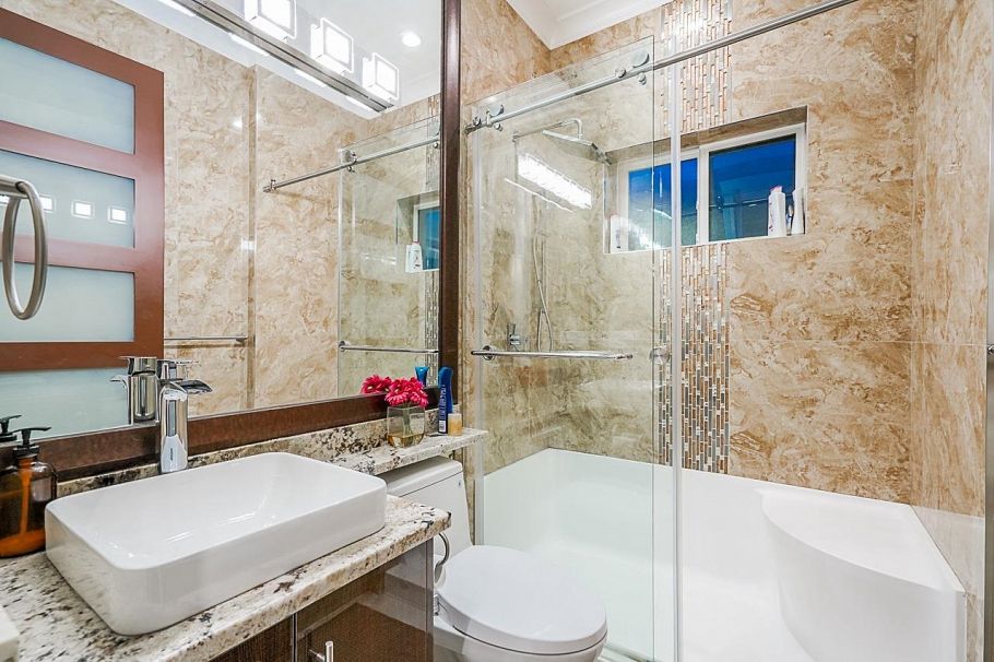 1838 E 49th Avenue Vancouver, BC - 17