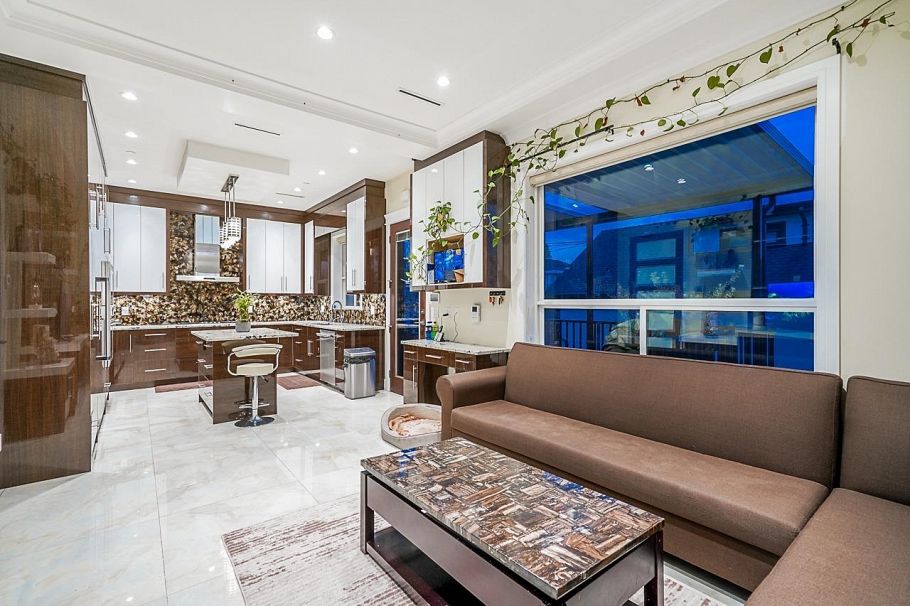 1838 E 49th Avenue Vancouver, BC - 14