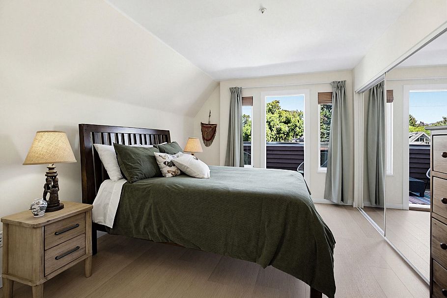 1865 E 7th Avenue Vancouver, BC - 19