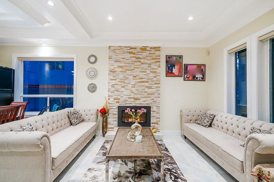 1838 E 49th Avenue Vancouver, BC - 5