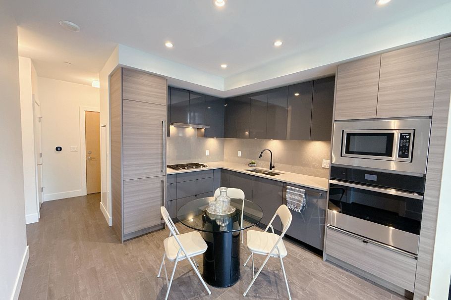 321 3438 Sawmill Crescent Vancouver, BC - 4