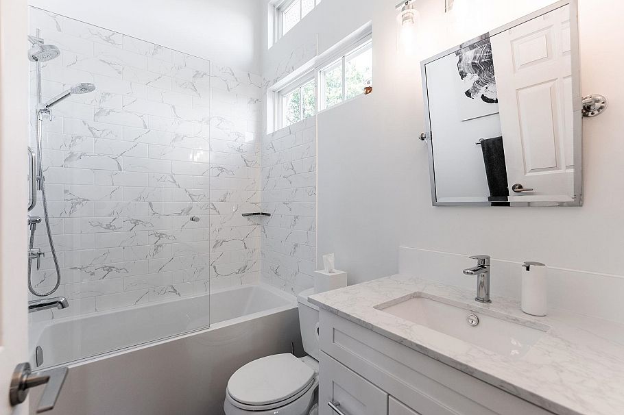 1865 E 7th Avenue Vancouver, BC - 39