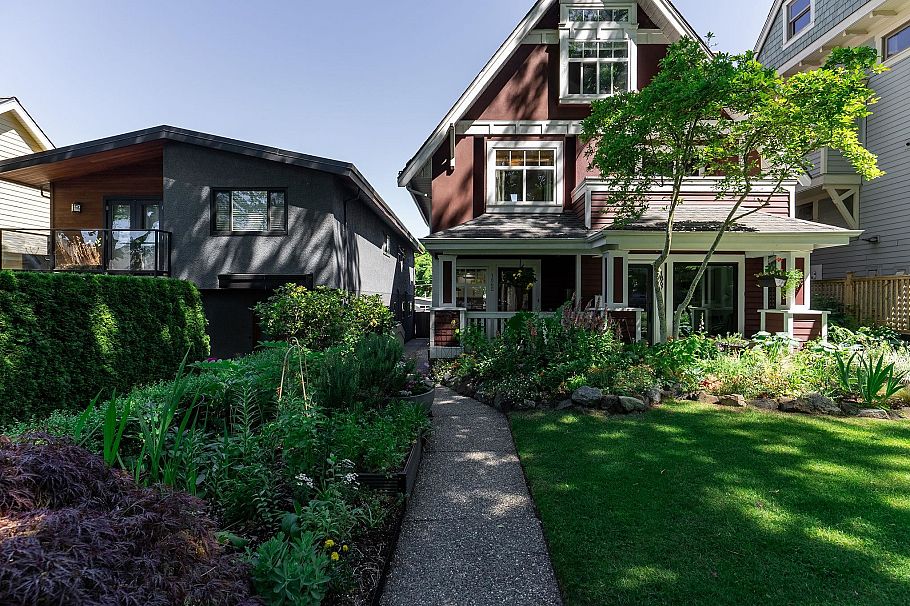 1865 E 7th Avenue Vancouver, BC - 35